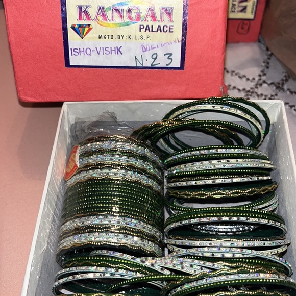 Green Bangle Set - Picture 2 of 2